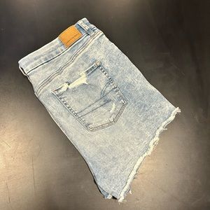 AE Curvy High-Waisted Short Shorts